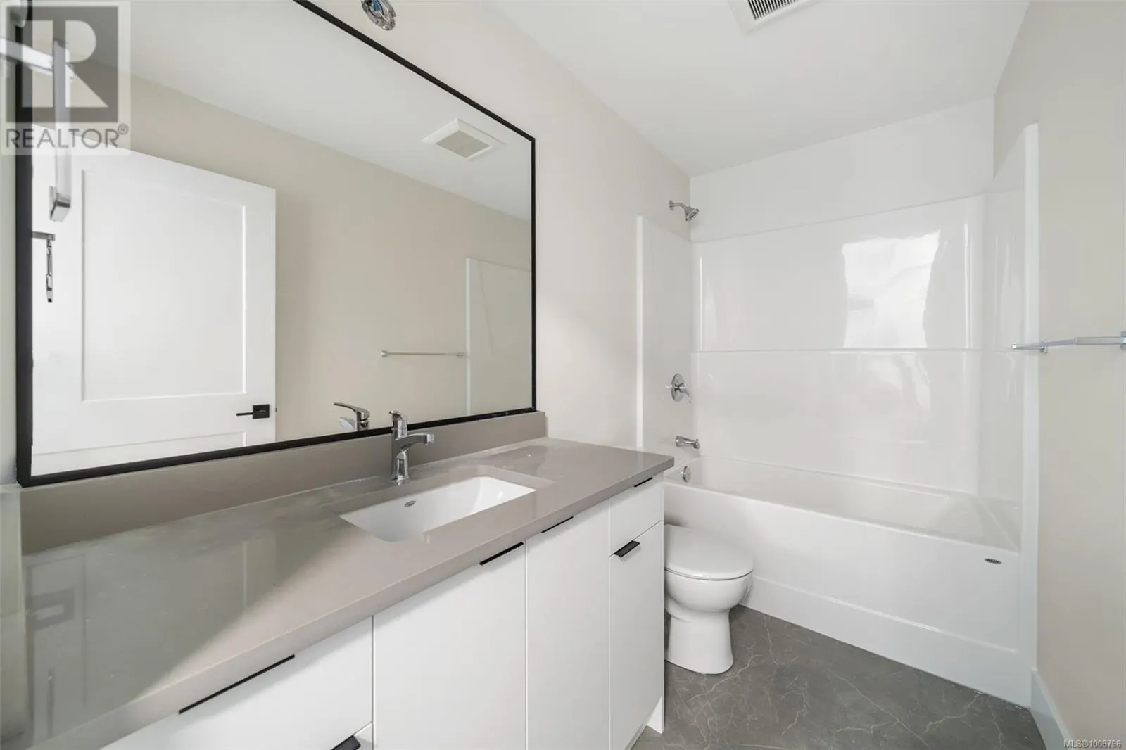 421 Rock Dove Pl