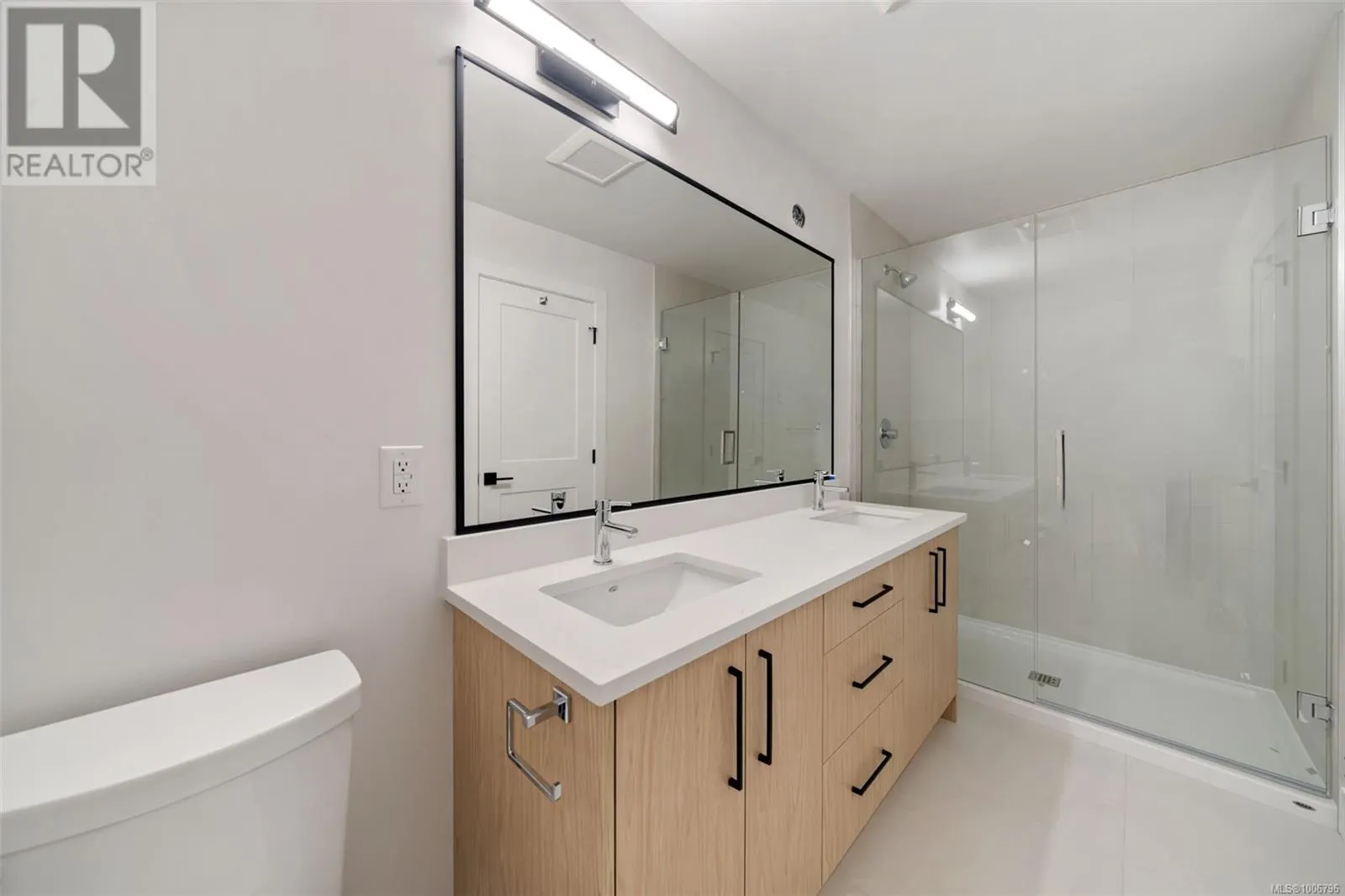 421 Rock Dove Pl