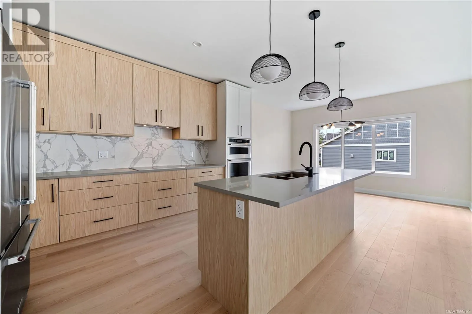 421 Rock Dove Pl