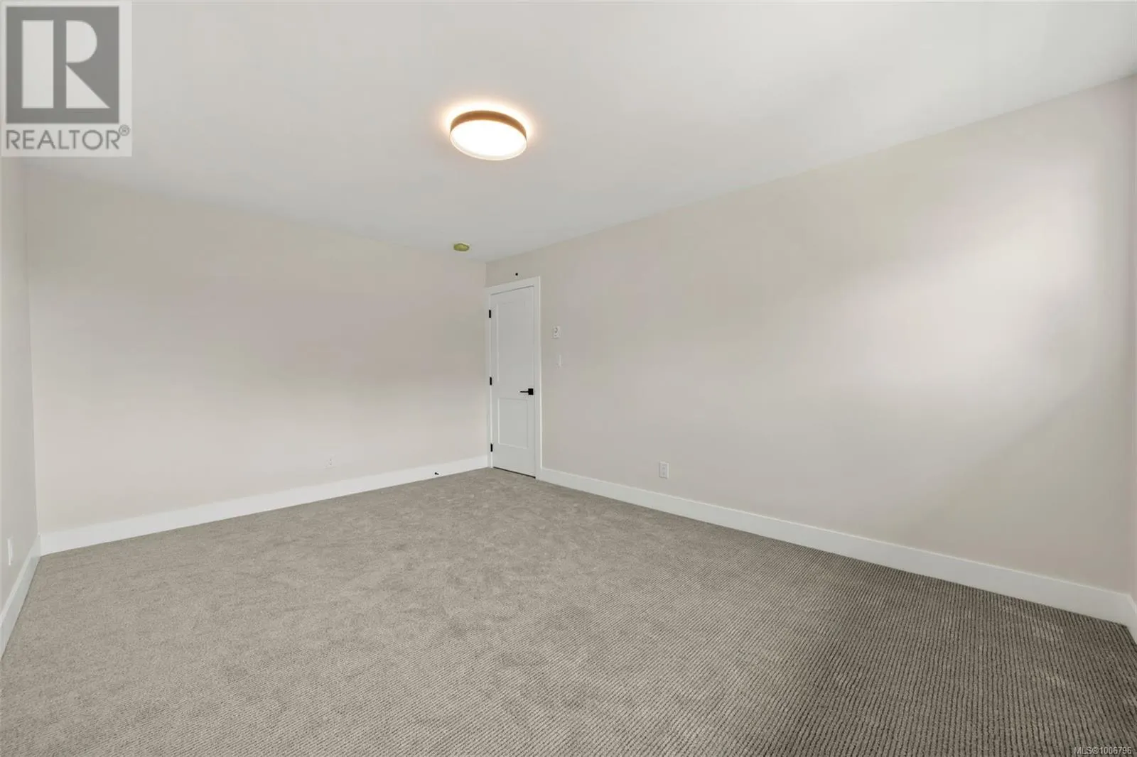 421 Rock Dove Pl