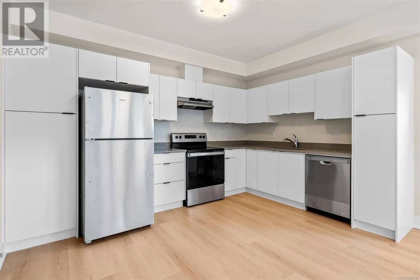 421 Rock Dove Pl