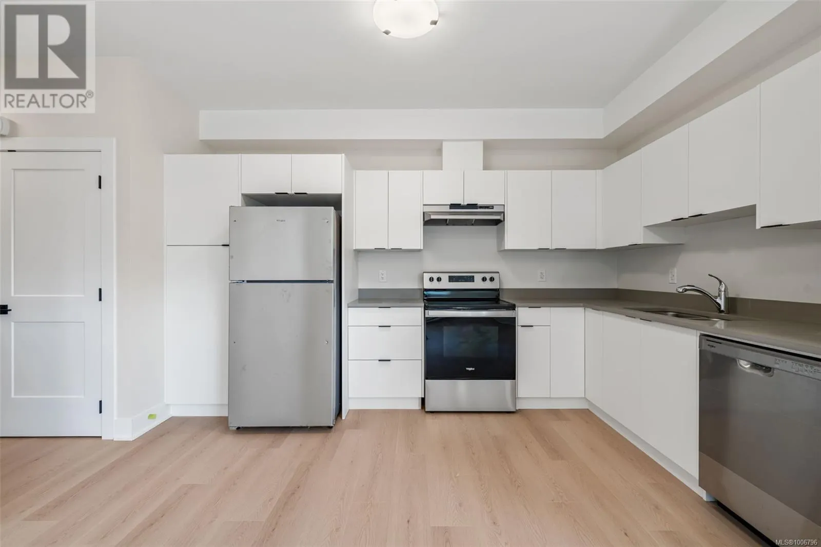 421 Rock Dove Pl