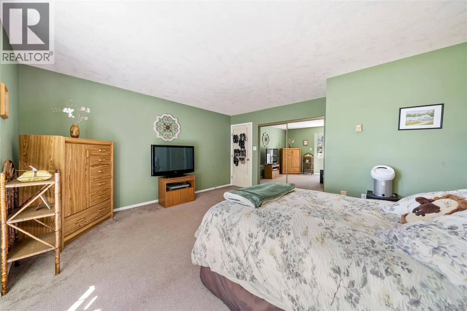24 2600 Ferguson Rd
