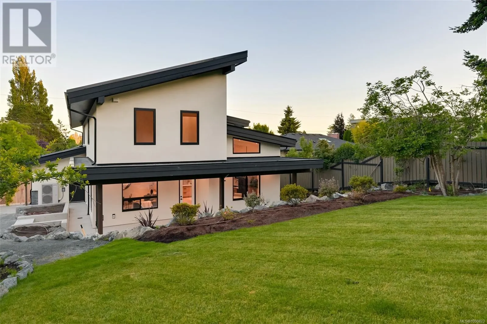 1624 Warren Gdns