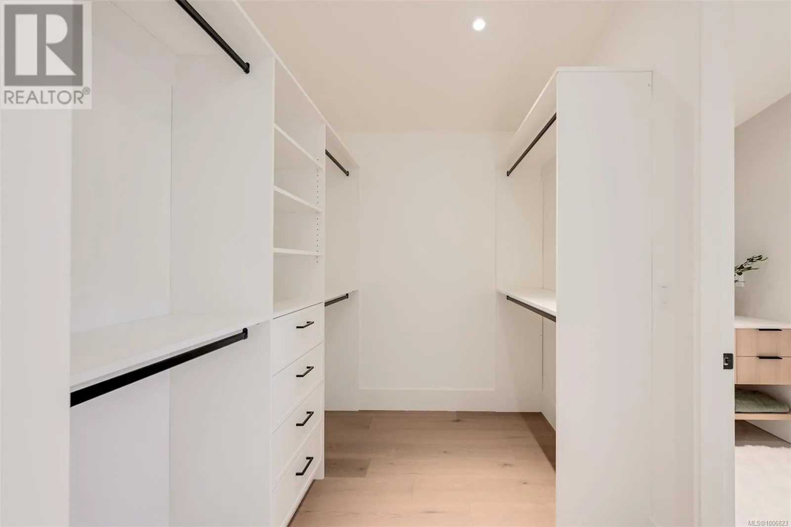 1624 Warren Gdns