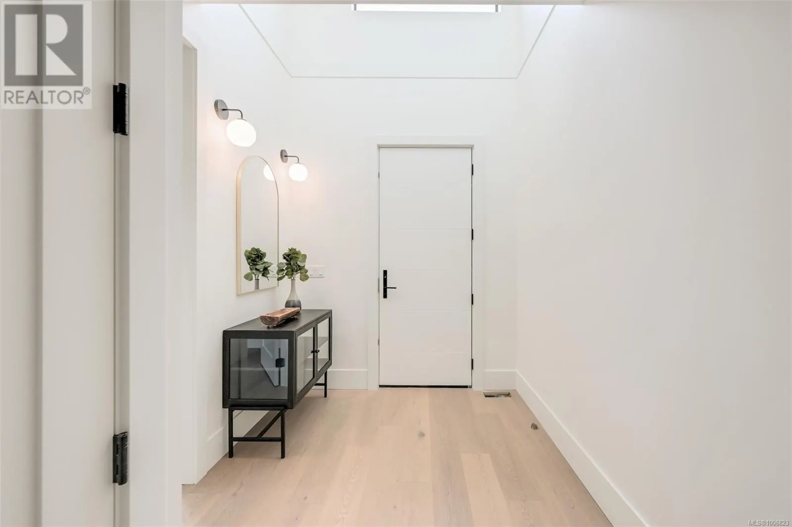 1624 Warren Gdns