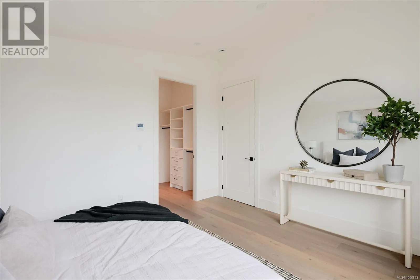 1624 Warren Gdns