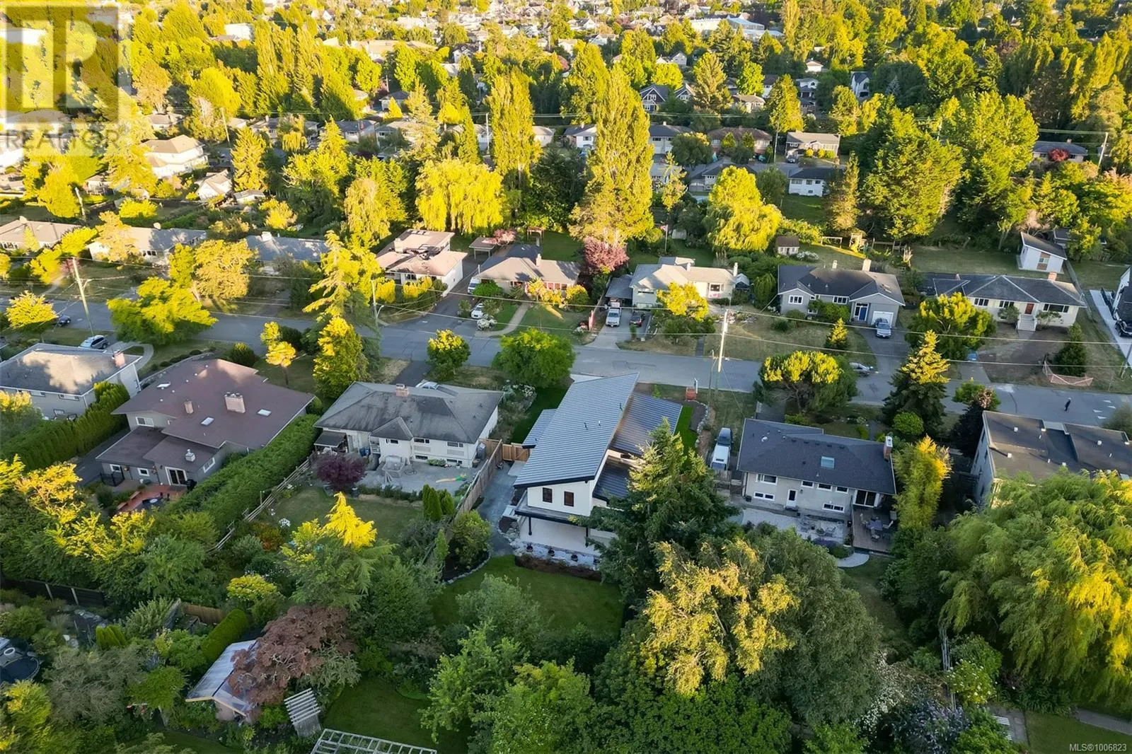 1624 Warren Gdns
