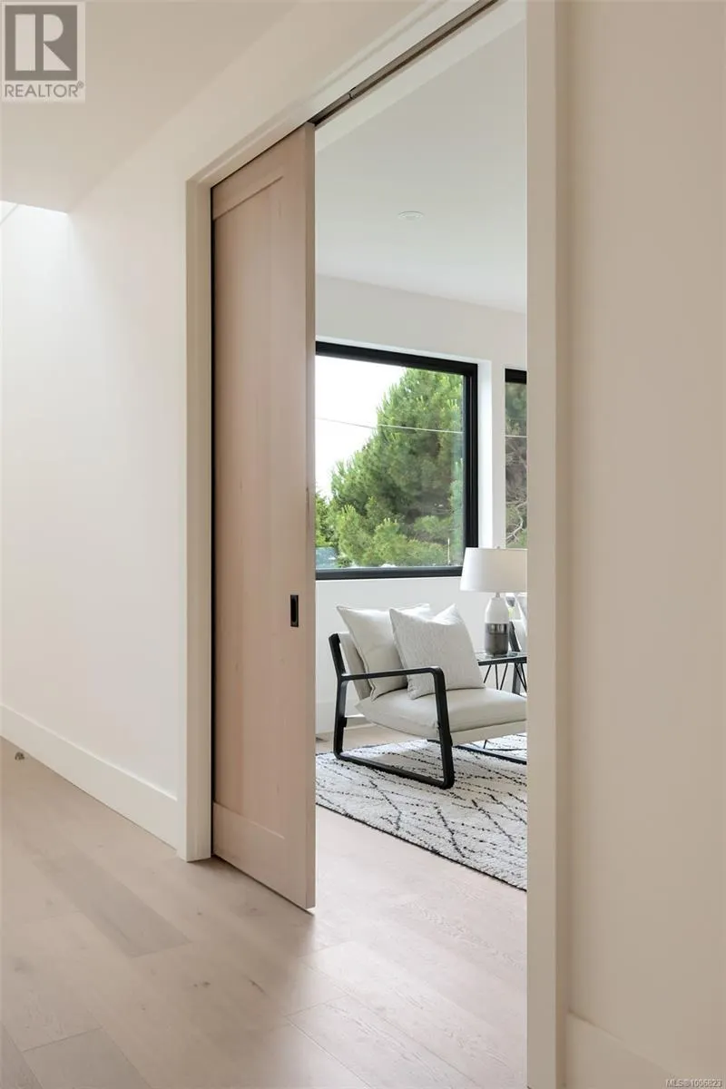 1624 Warren Gdns