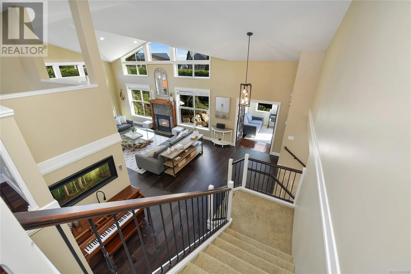 601 Sentinel Dr