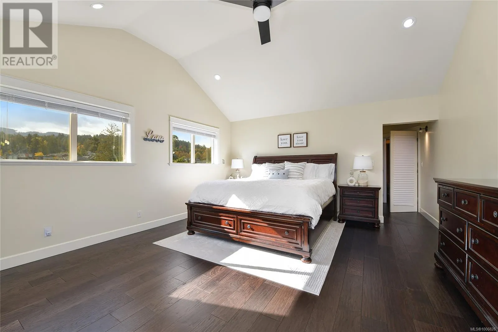 601 Sentinel Dr