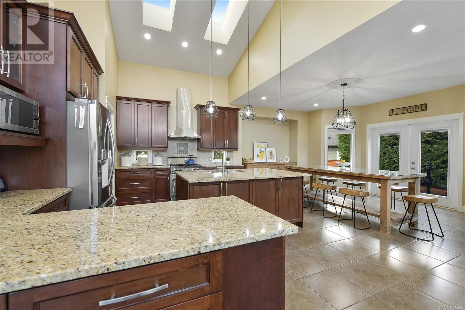 601 Sentinel Dr