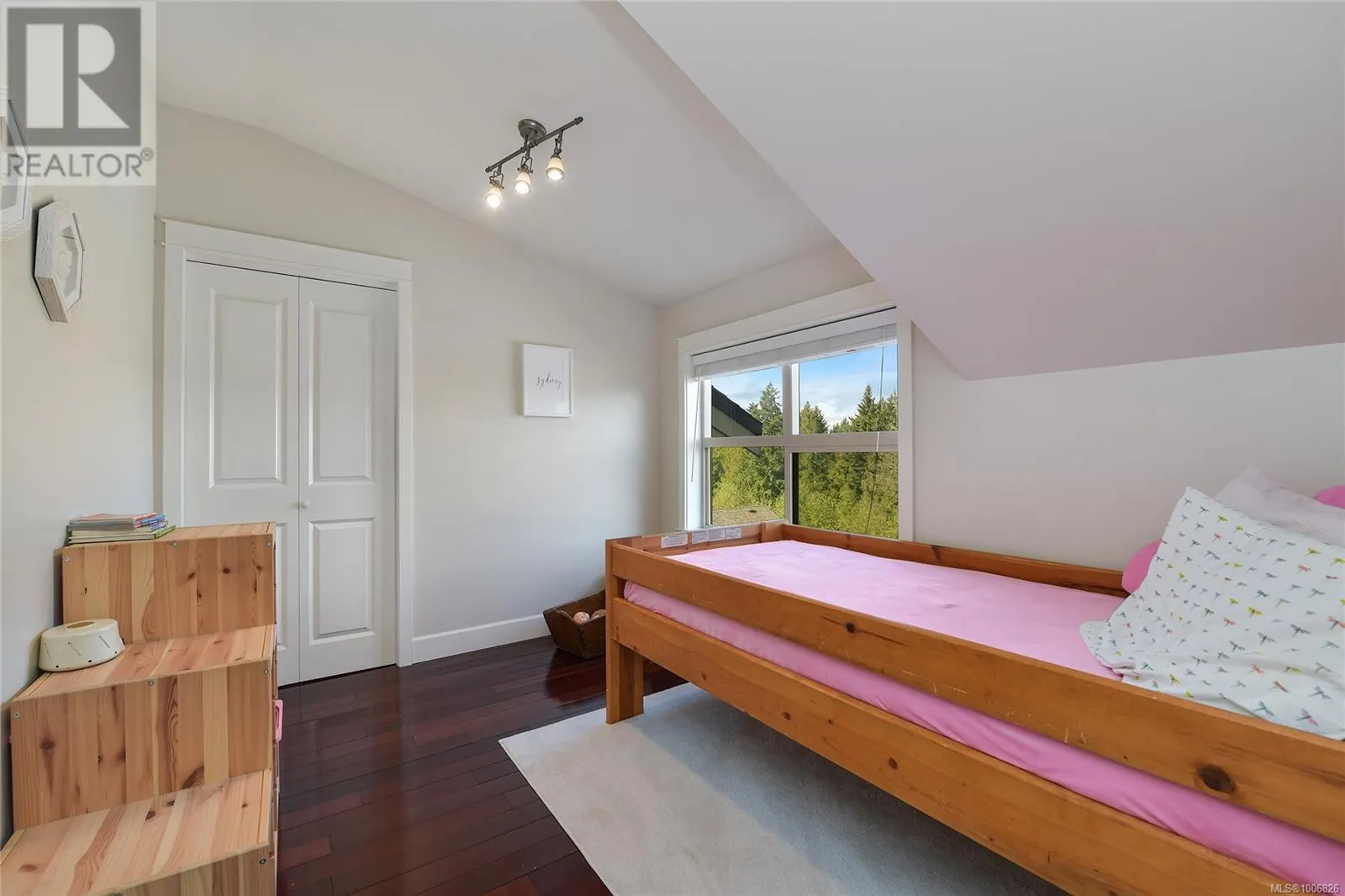 601 Sentinel Dr