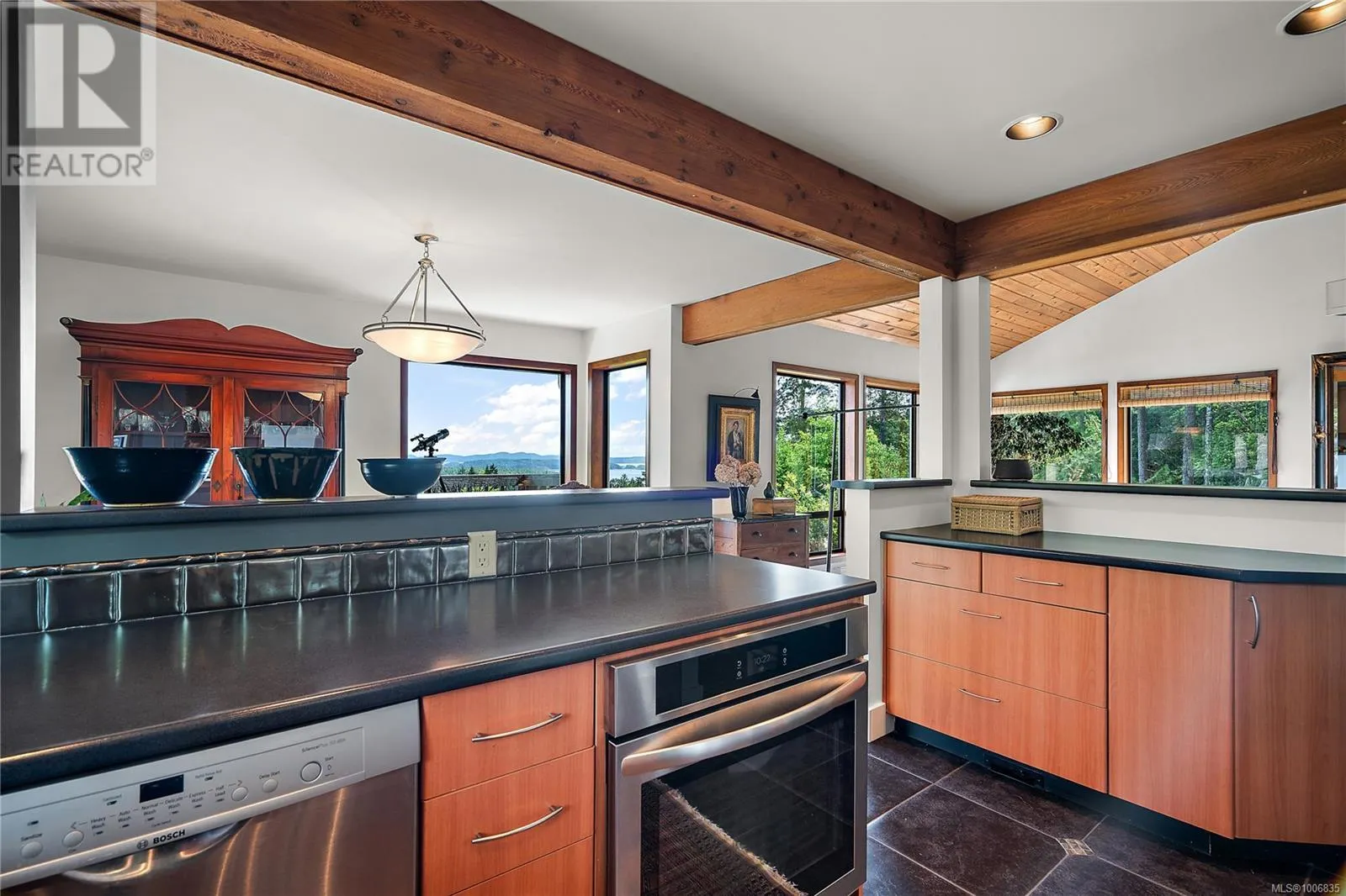 1595 Eagle Way