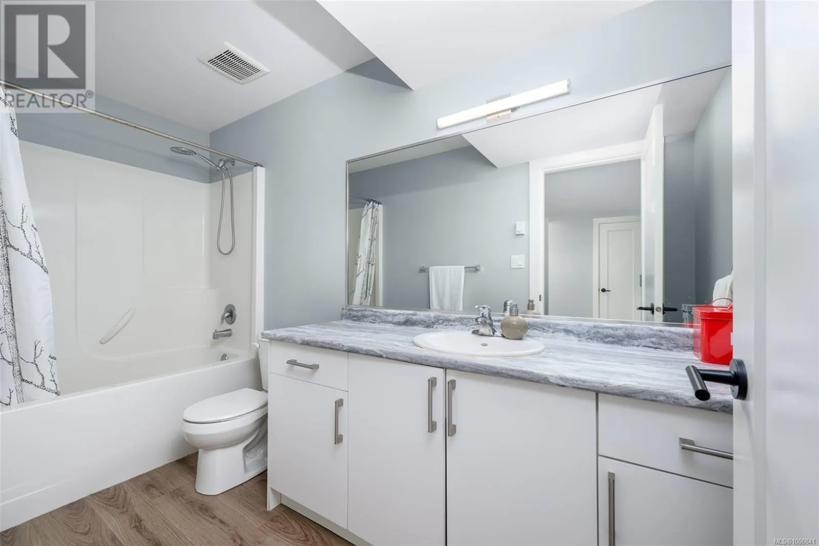 6634 Chisholm Trail