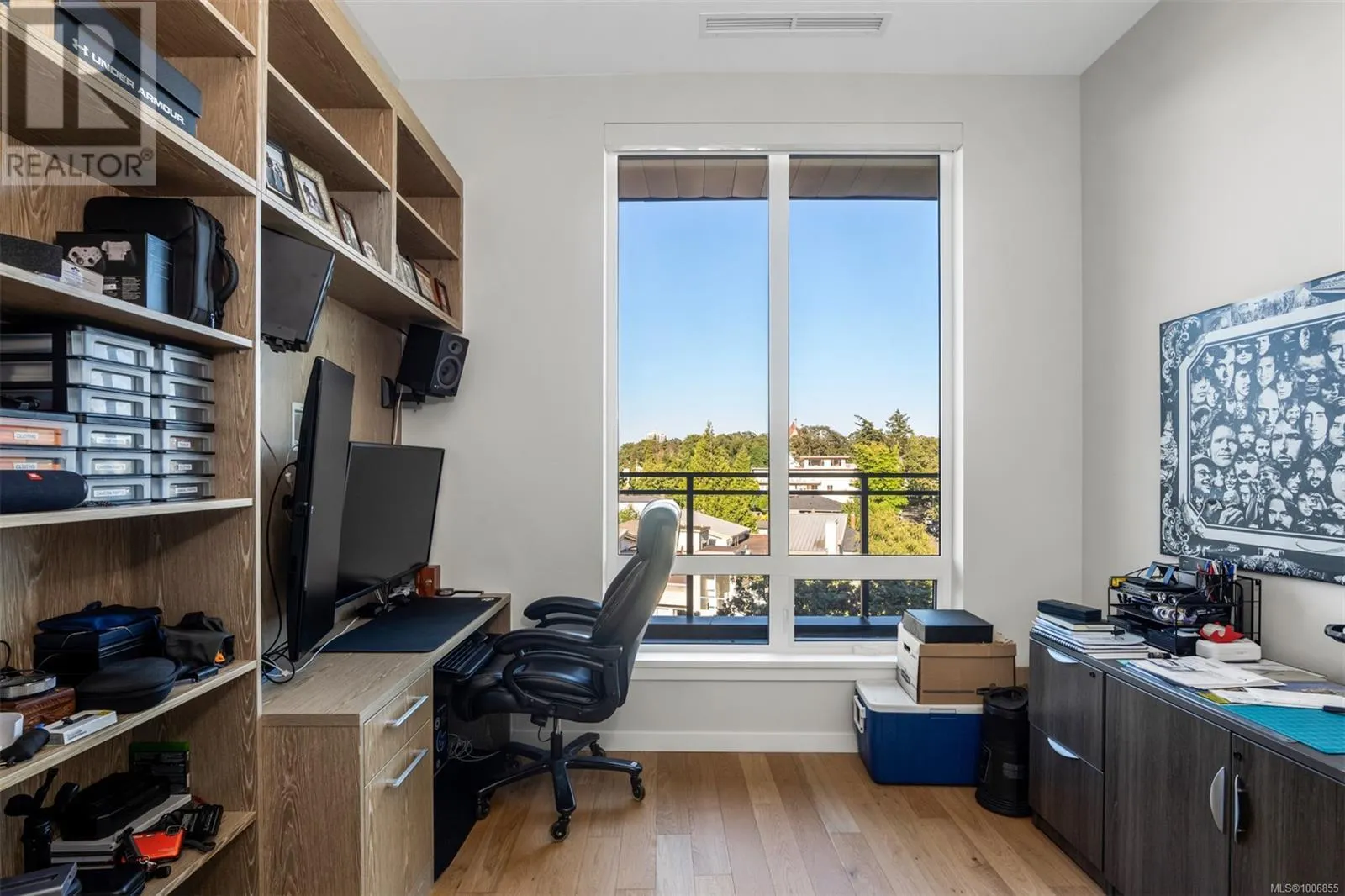 601 1201 Fort St