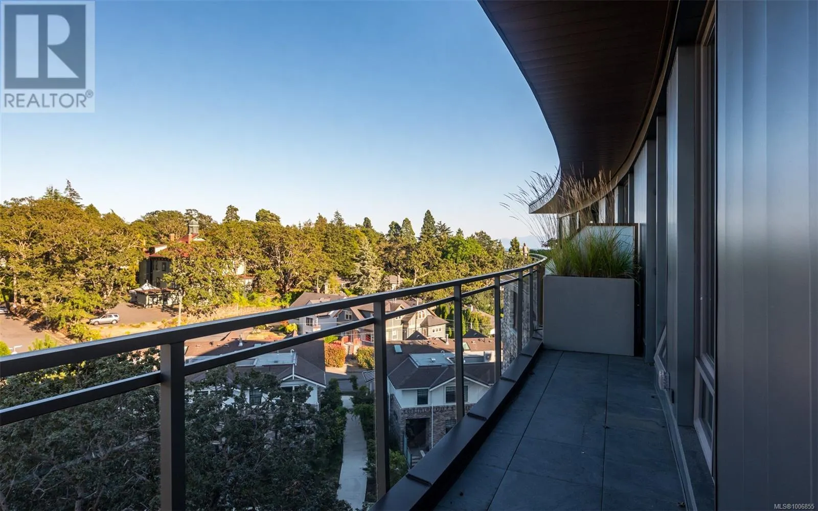 601 1201 Fort St