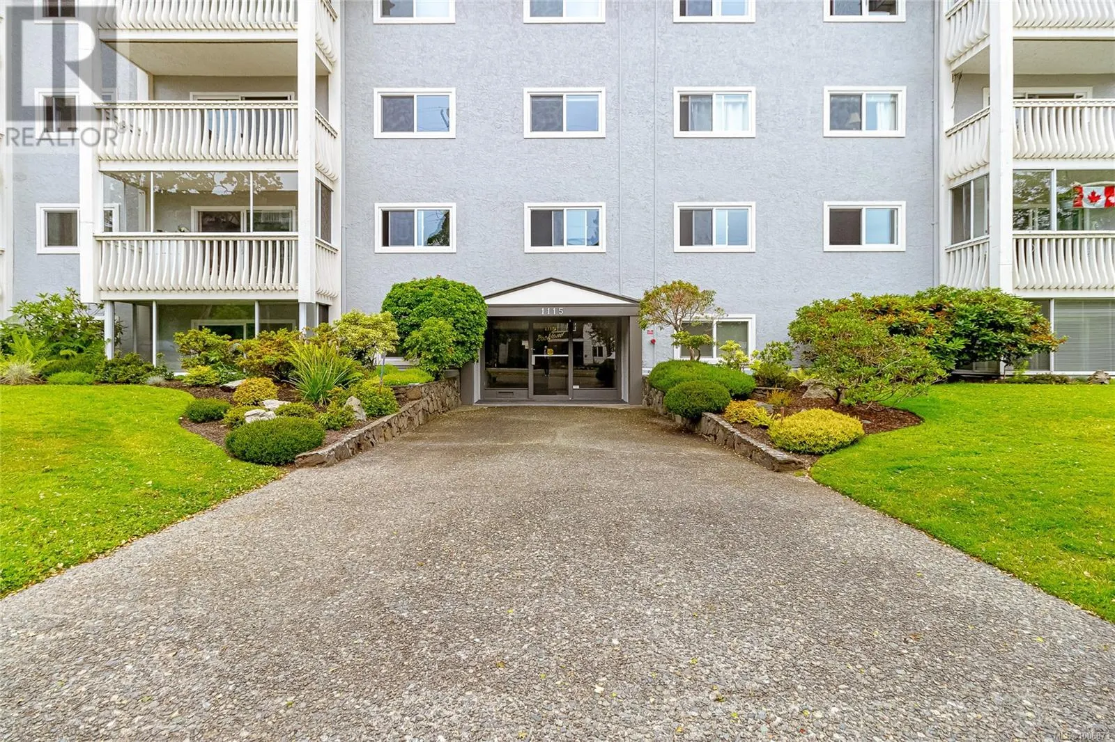 201 1115 Rockland Ave