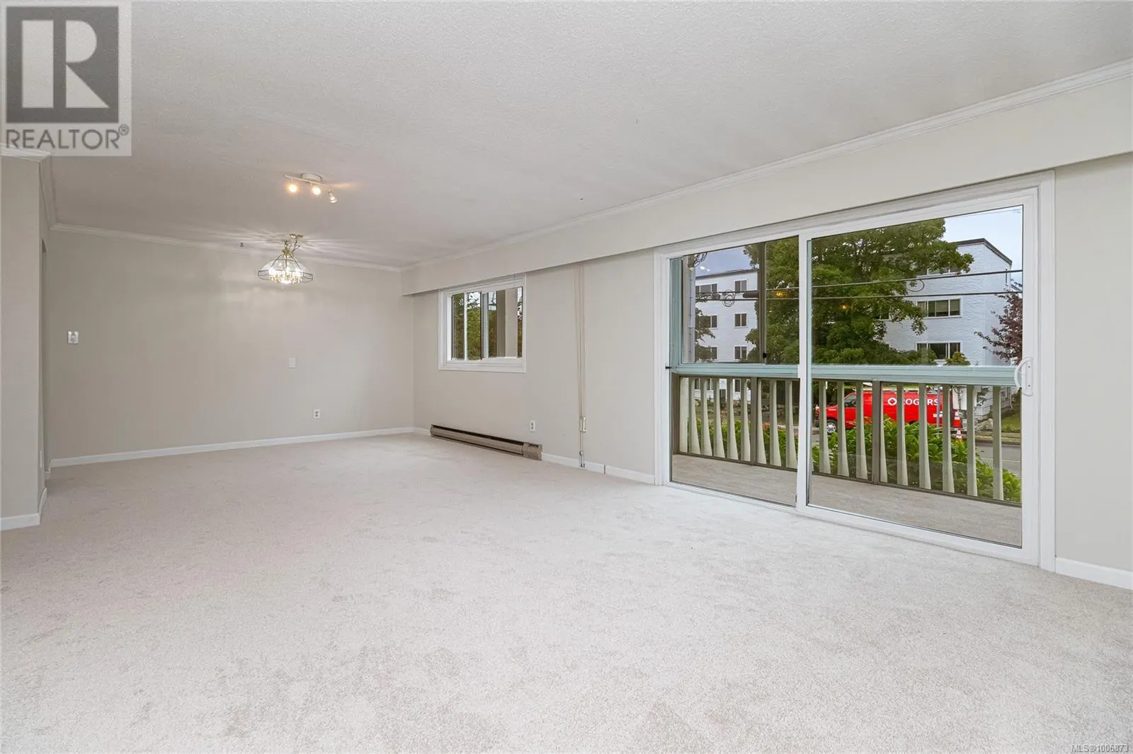201 1115 Rockland Ave