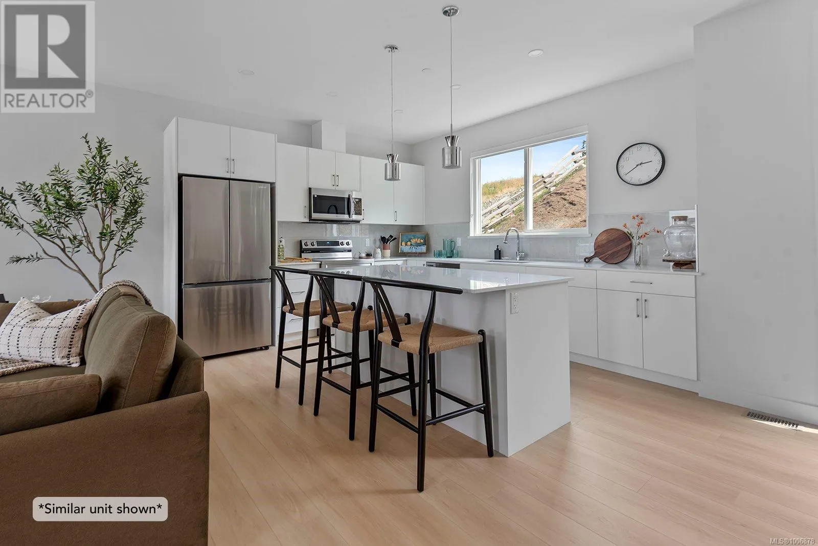 120 3257 Woodrush Dr