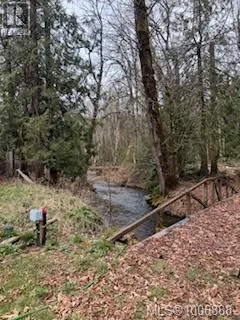 4547 Cowichan Lake Rd