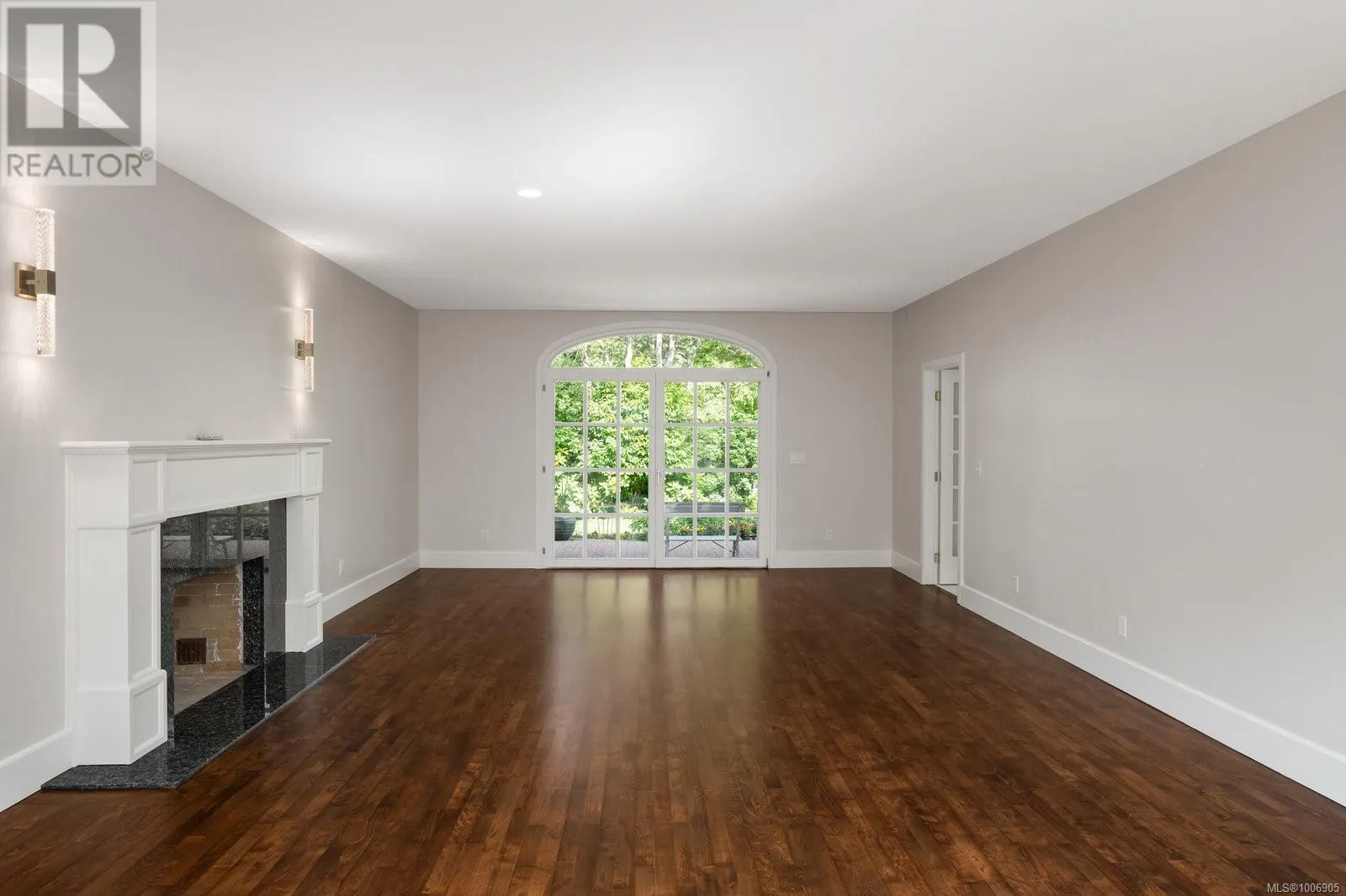 611 Island Rd