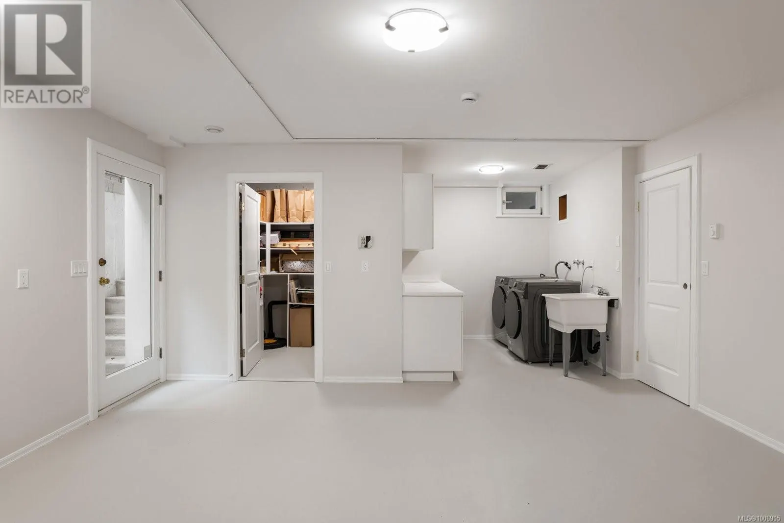 611 Island Rd