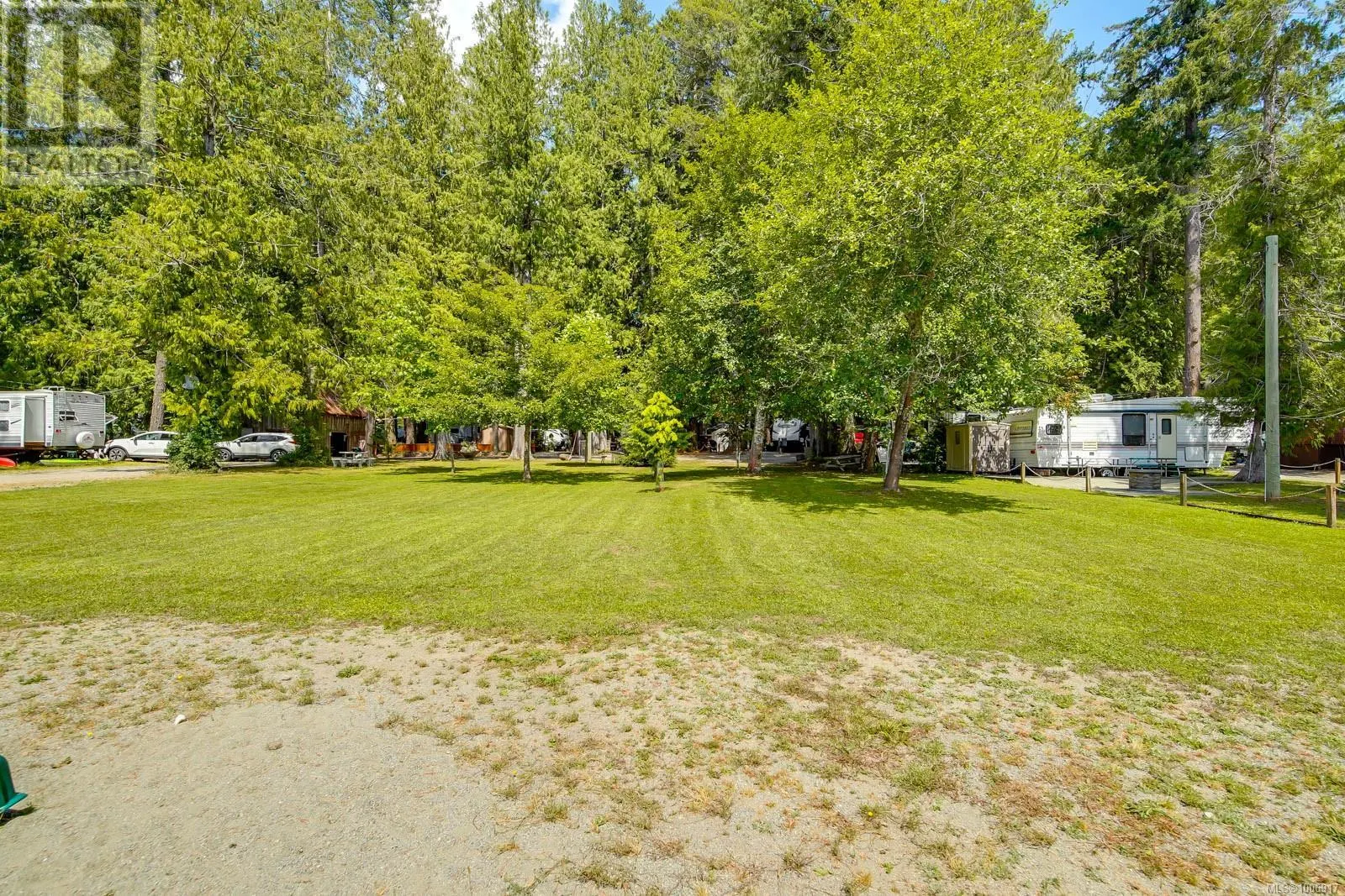 B7 10324 Lakeshore Rd
