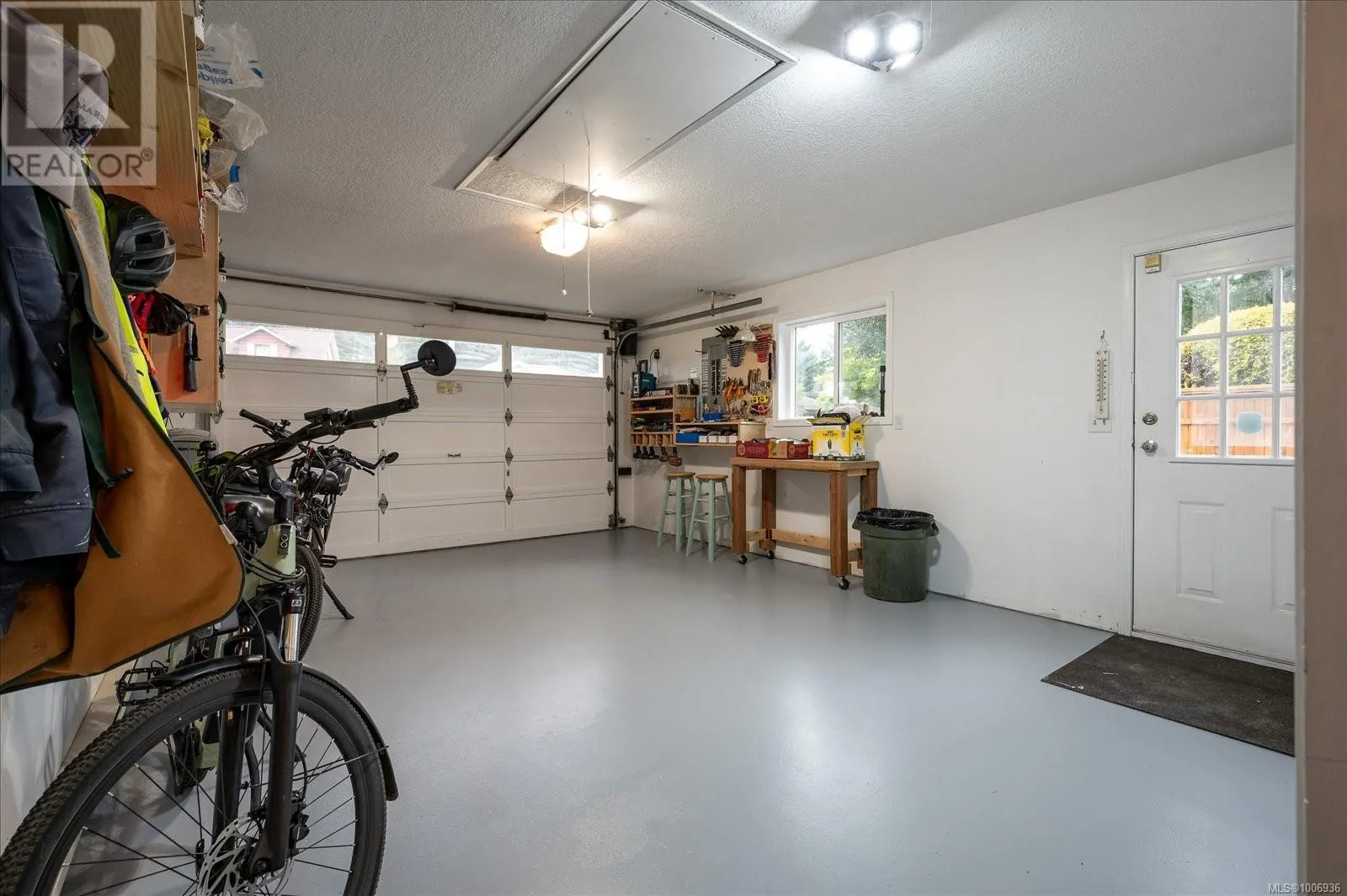 573 Tyee Cres