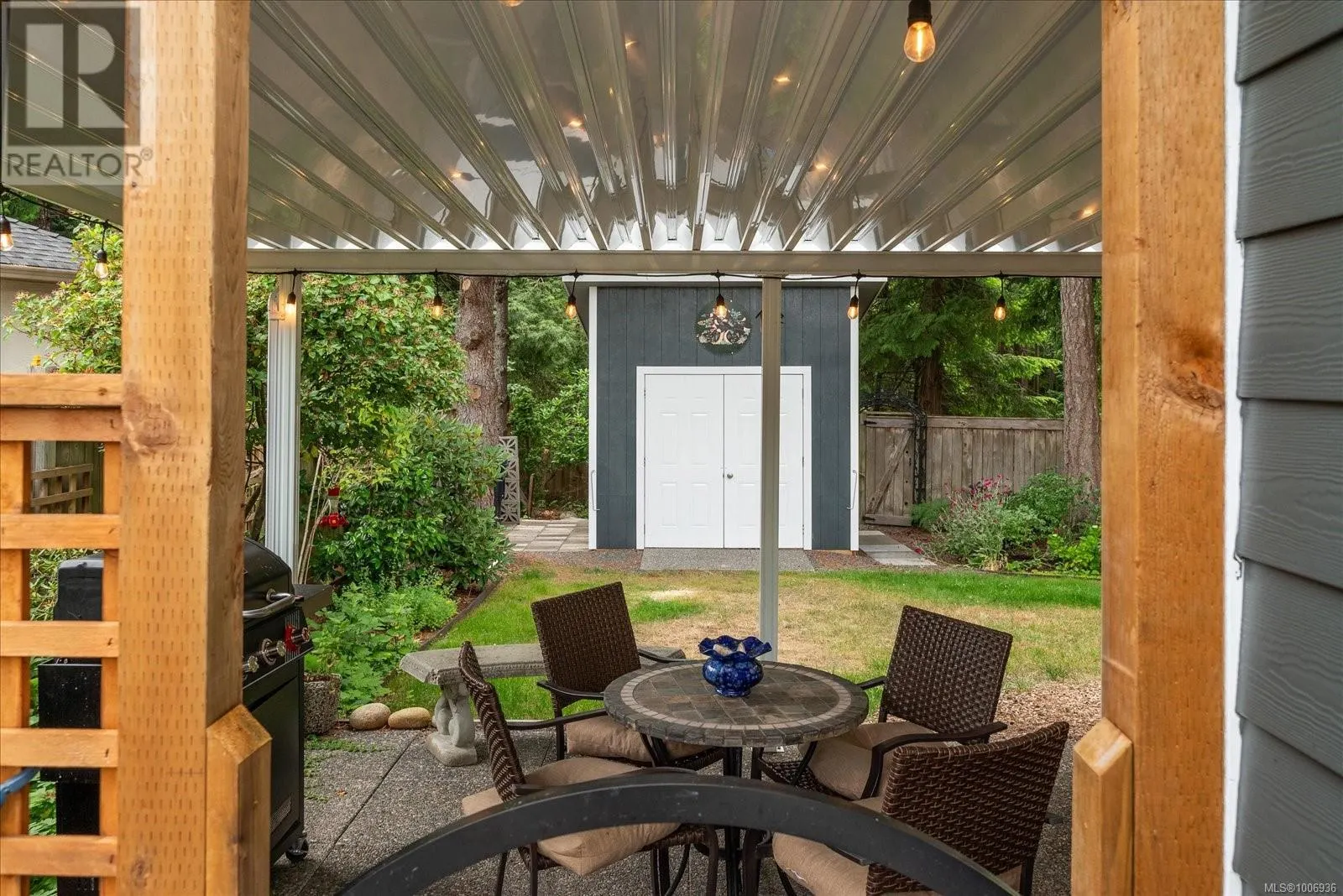 573 Tyee Cres