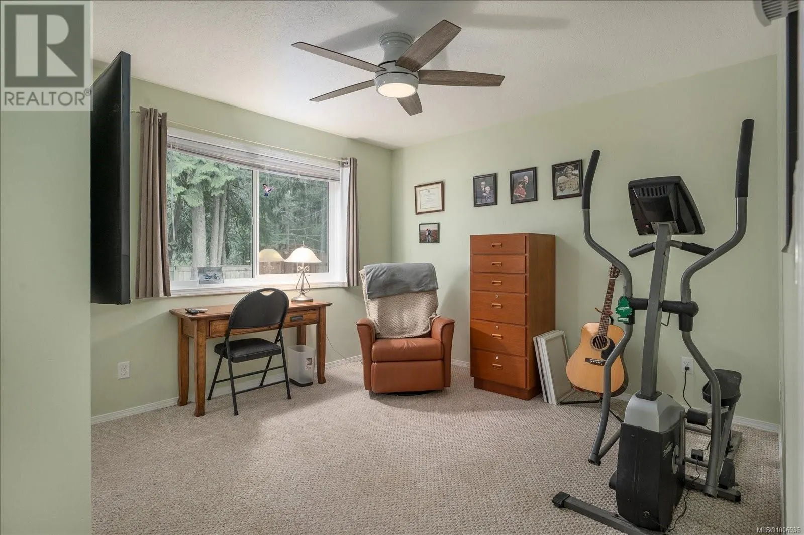 573 Tyee Cres
