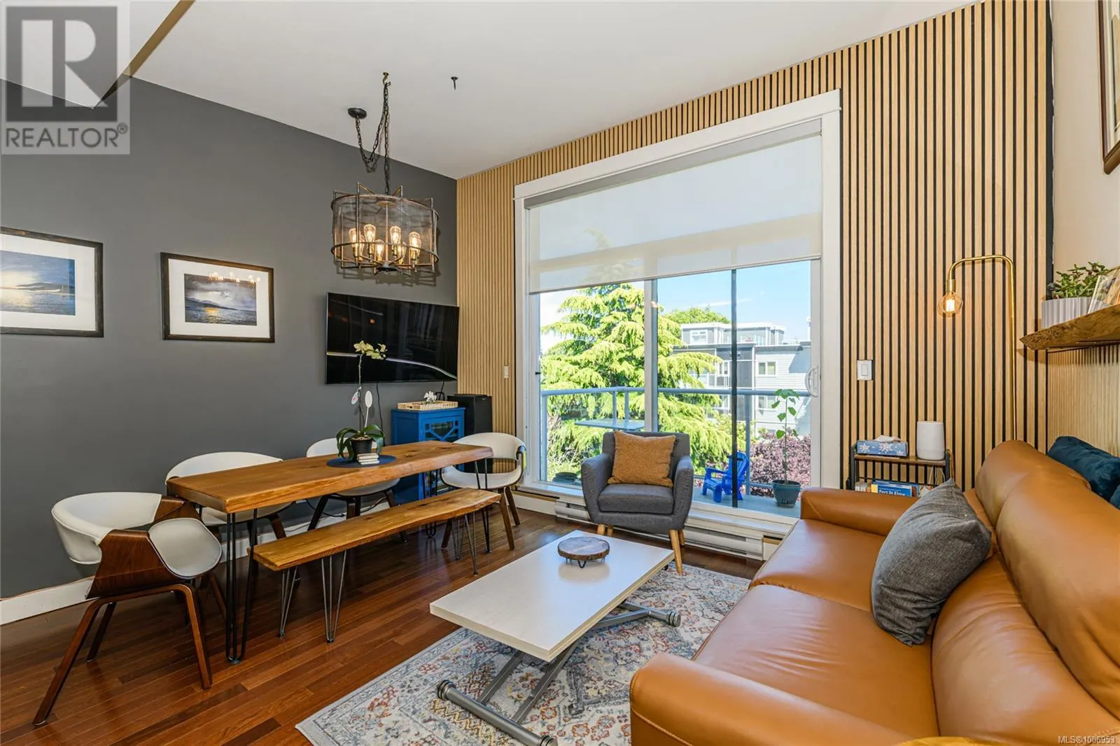407 1315 Esquimalt Rd