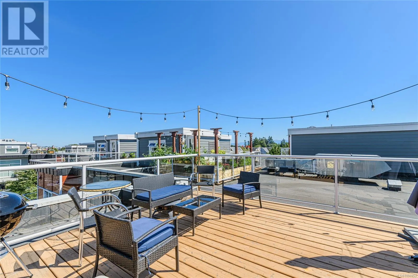 407 1315 Esquimalt Rd