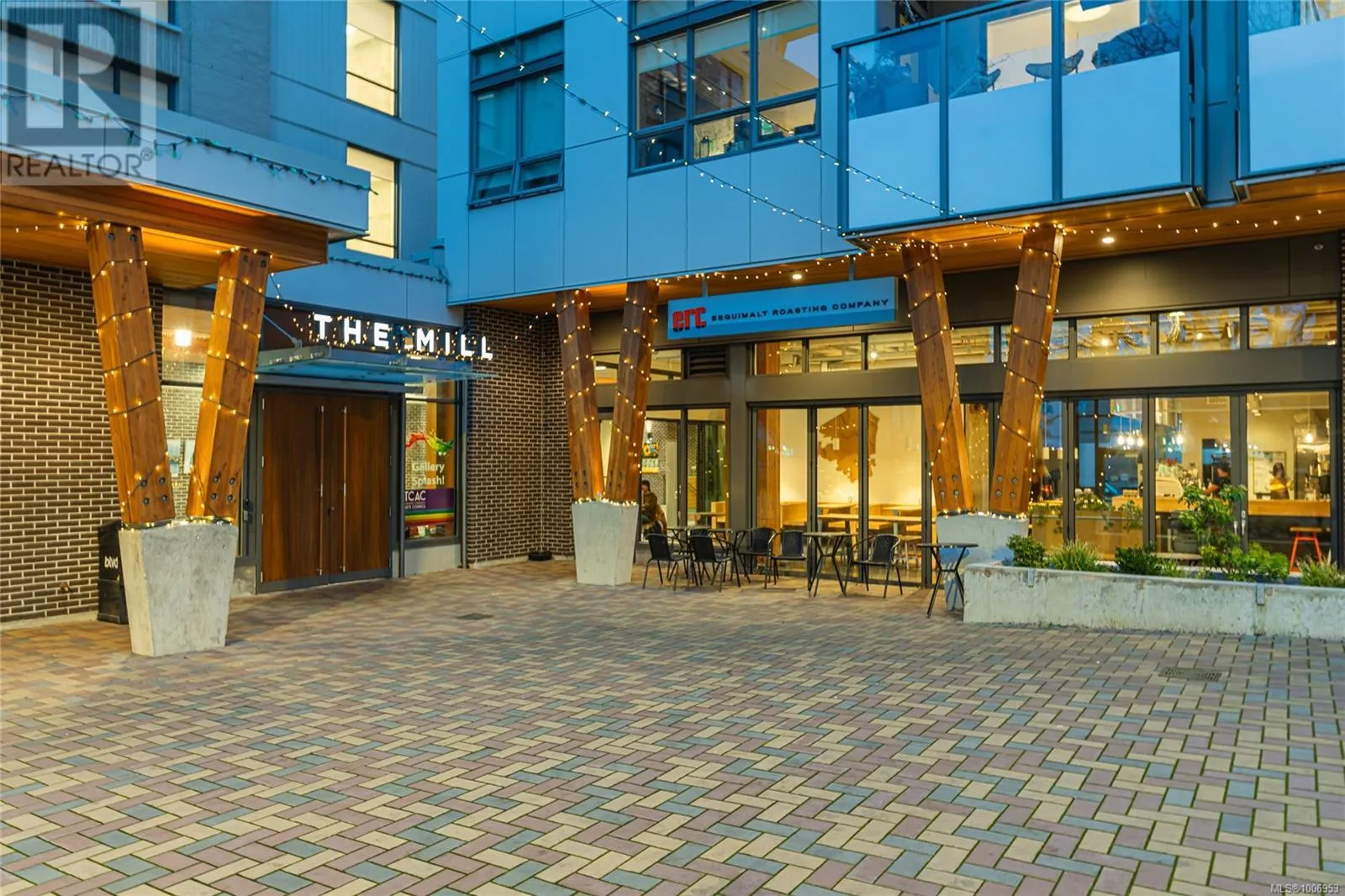 407 1315 Esquimalt Rd