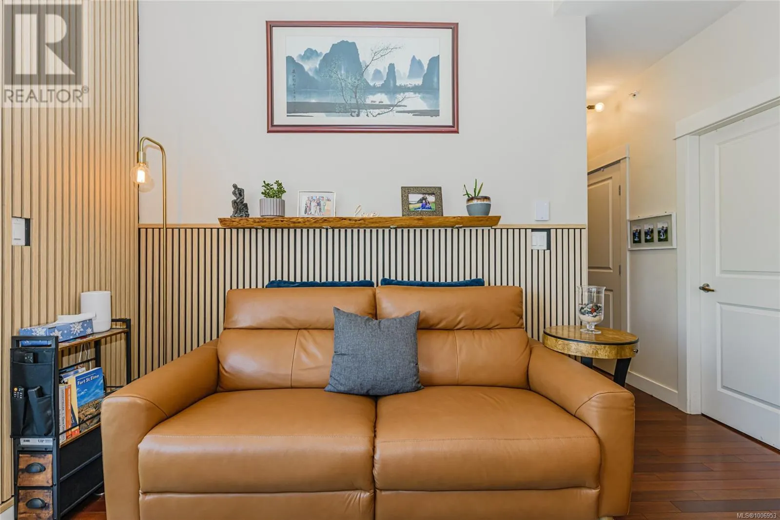 407 1315 Esquimalt Rd