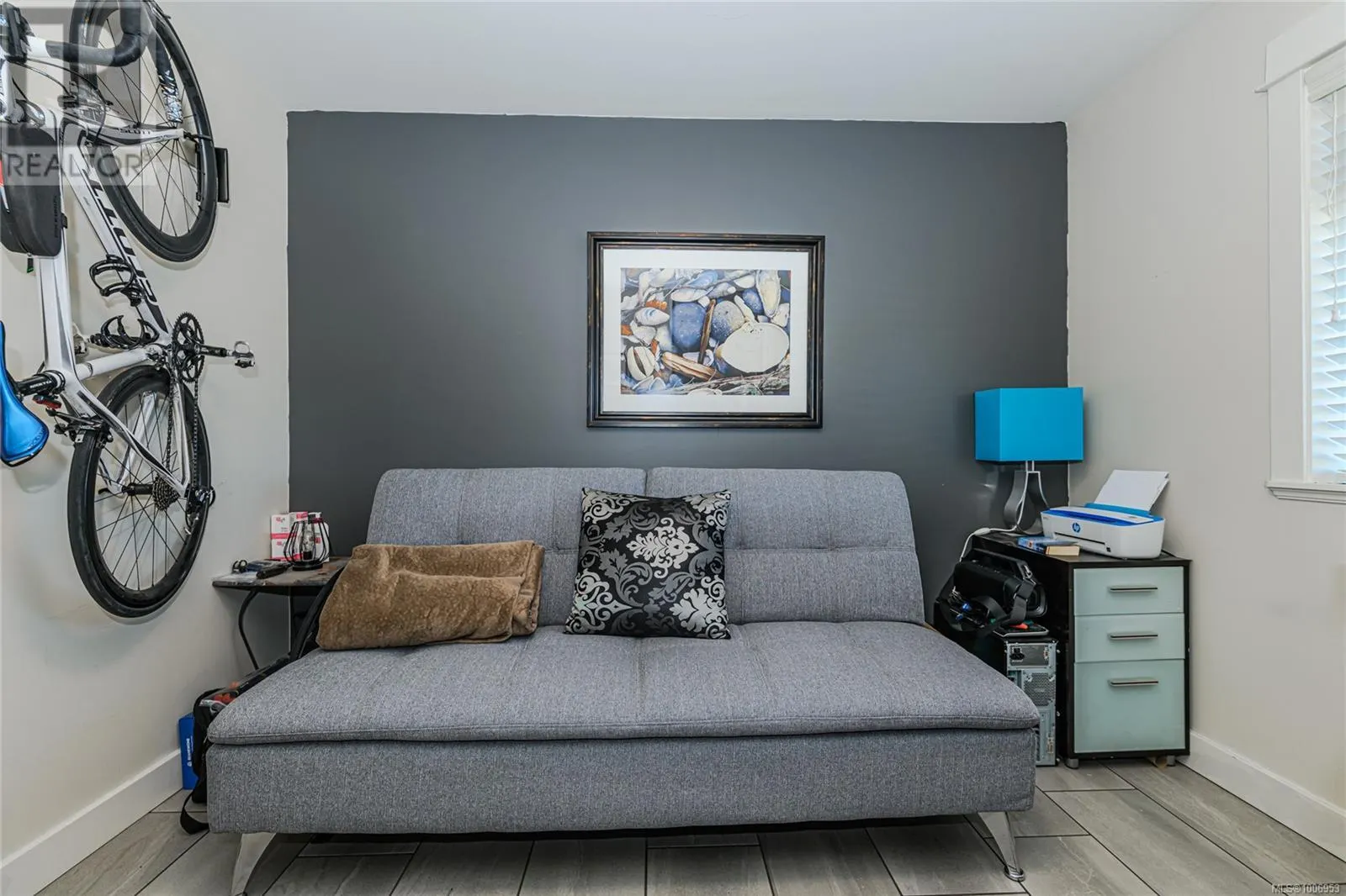 407 1315 Esquimalt Rd