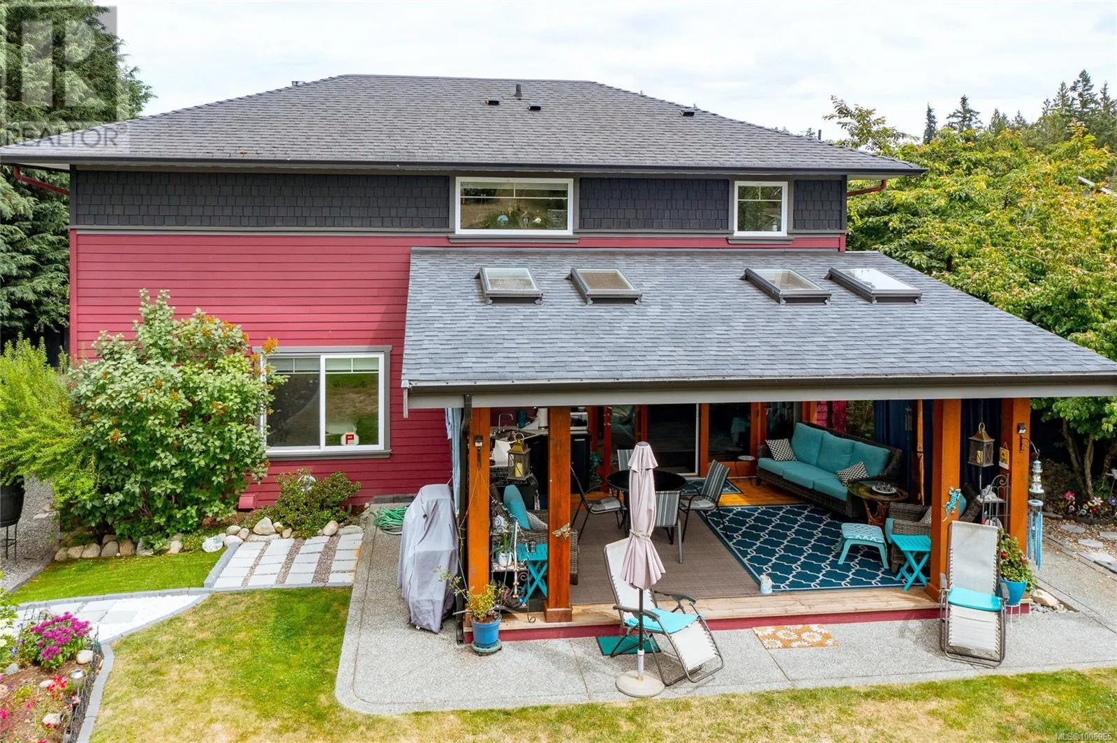 3635 Shannon Dr