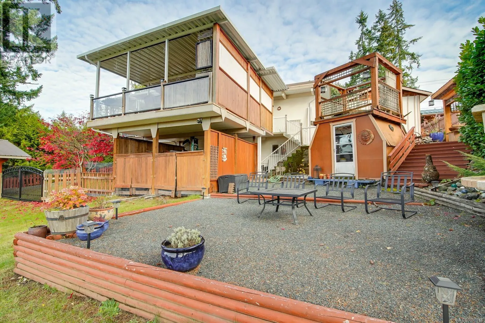 2374 Anderson Ave