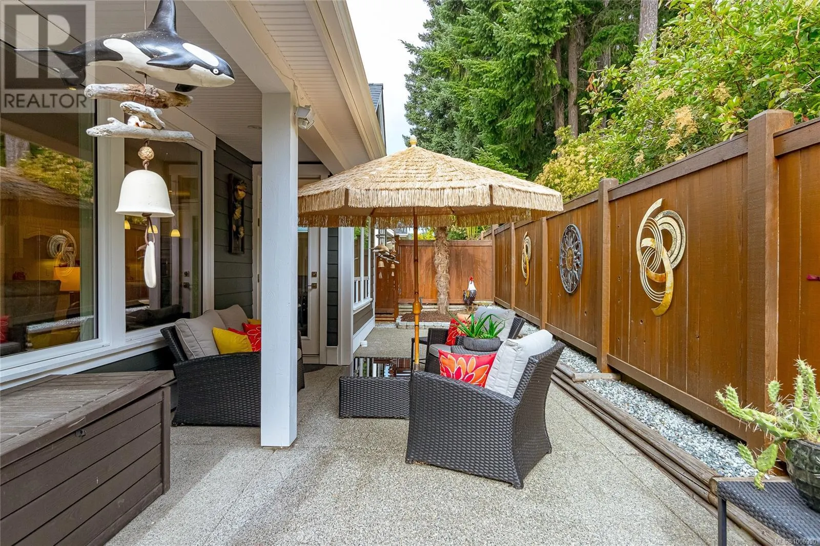 843 Parkside Cres