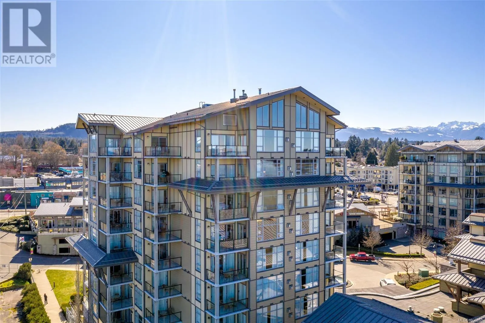 113/114D 181 Beachside Dr