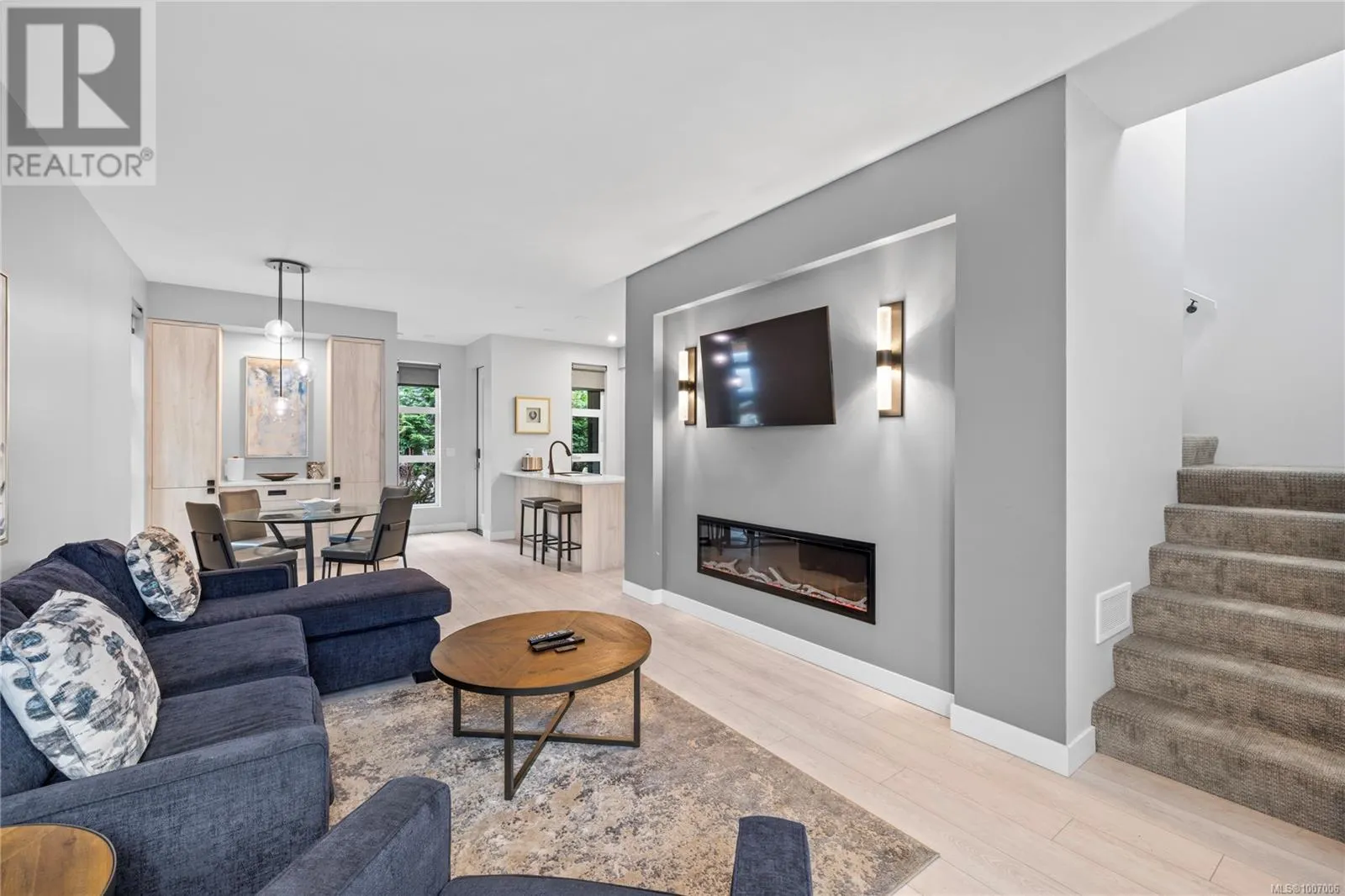 55 1175 Resort Dr