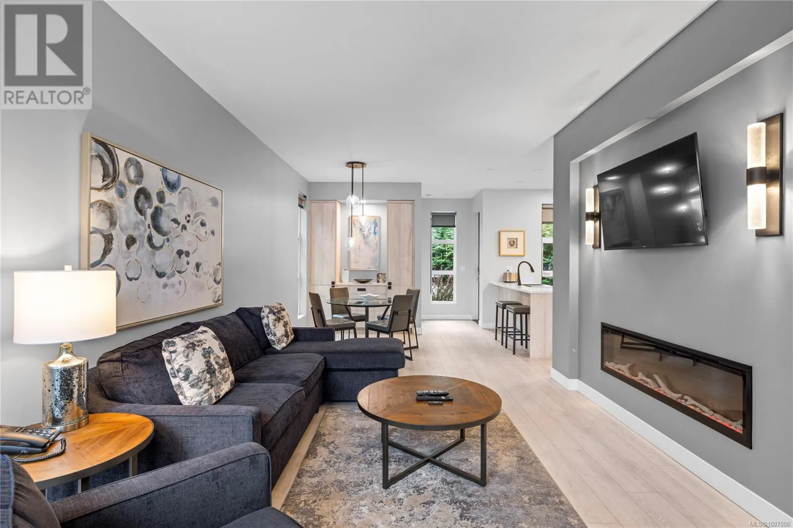 55 1175 Resort Dr