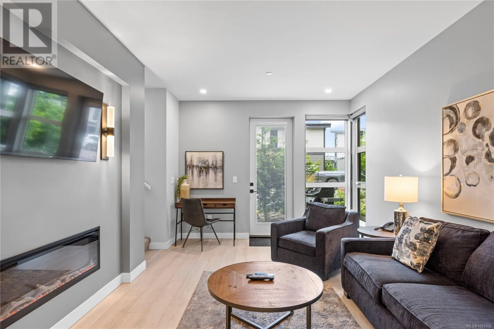 55 1175 Resort Dr