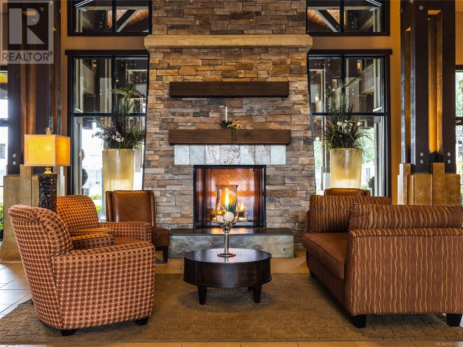 55 1175 Resort Dr