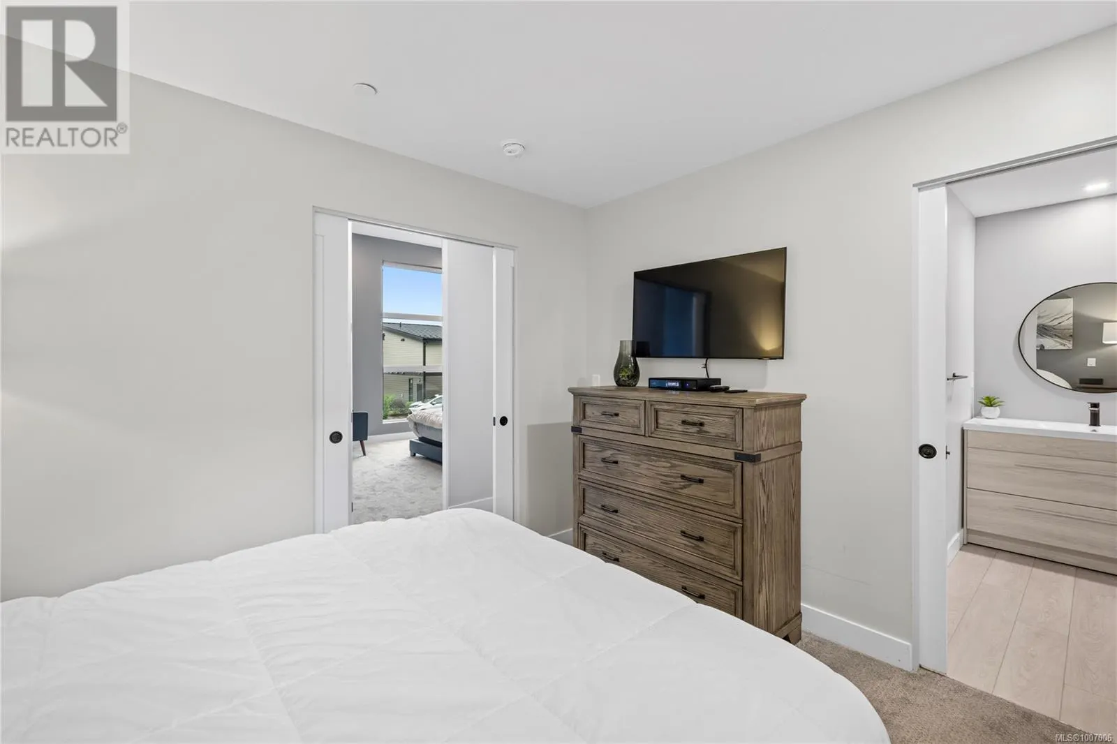 55 1175 Resort Dr