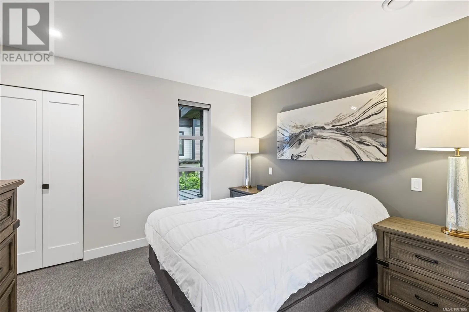 55 1175 Resort Dr