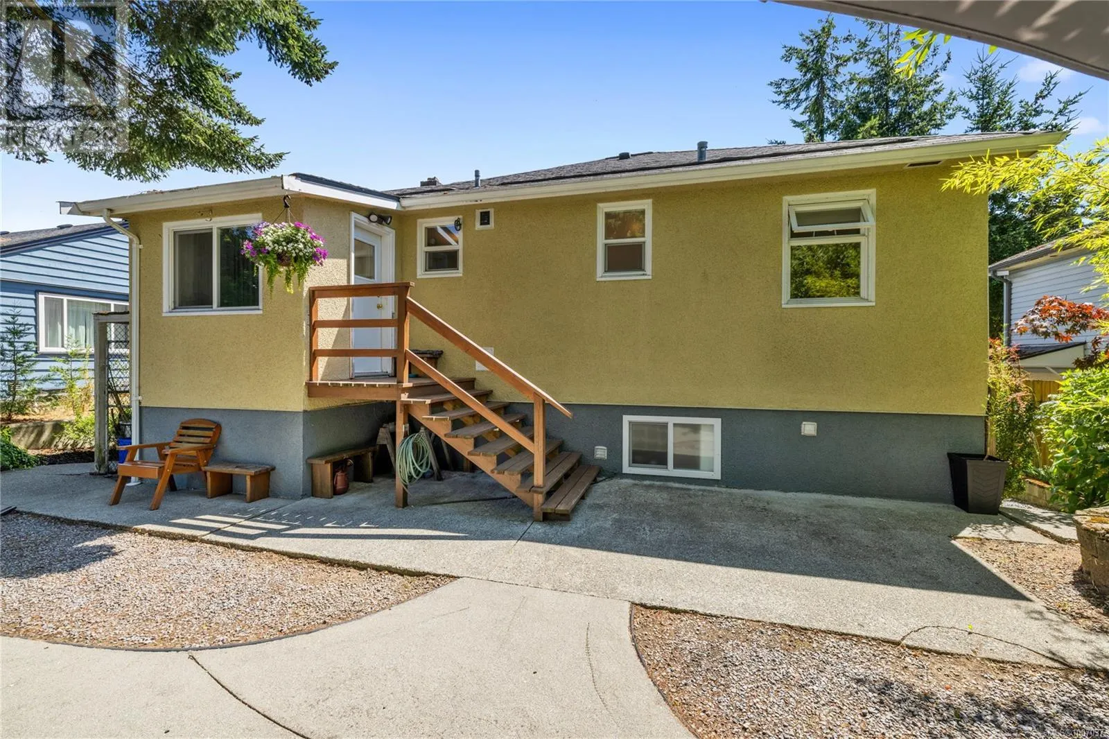 667 First St