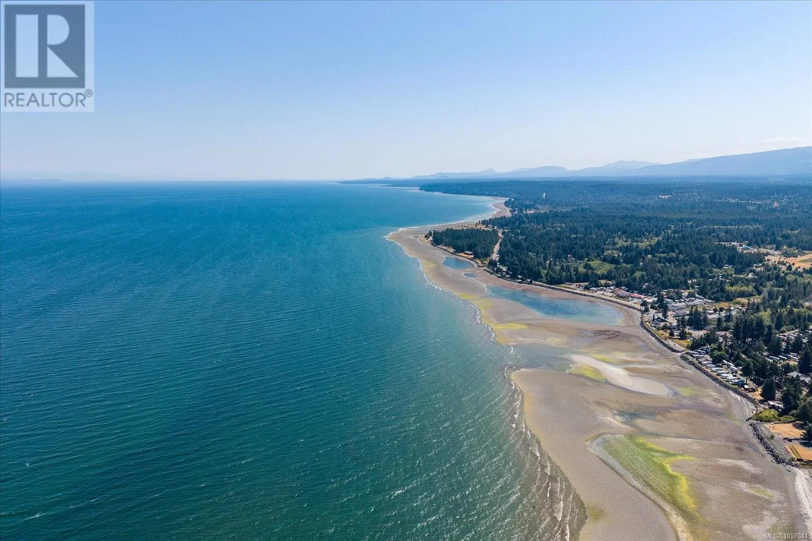 6208 Island Hwy W