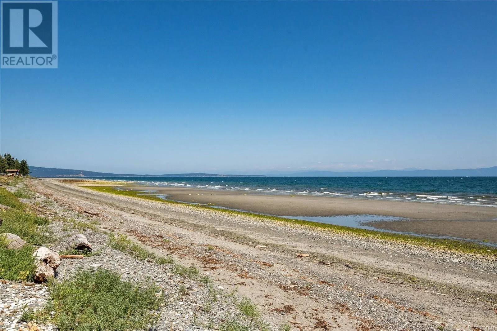 6208 Island Hwy W