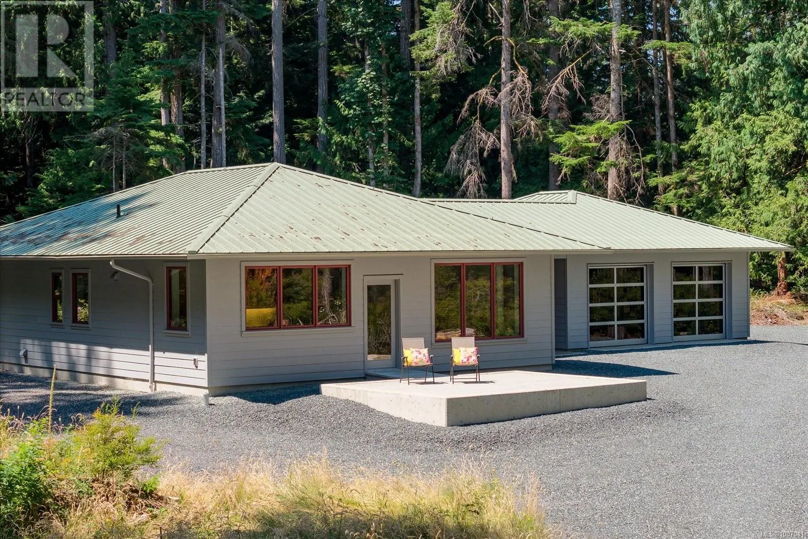 6208 Island Hwy W